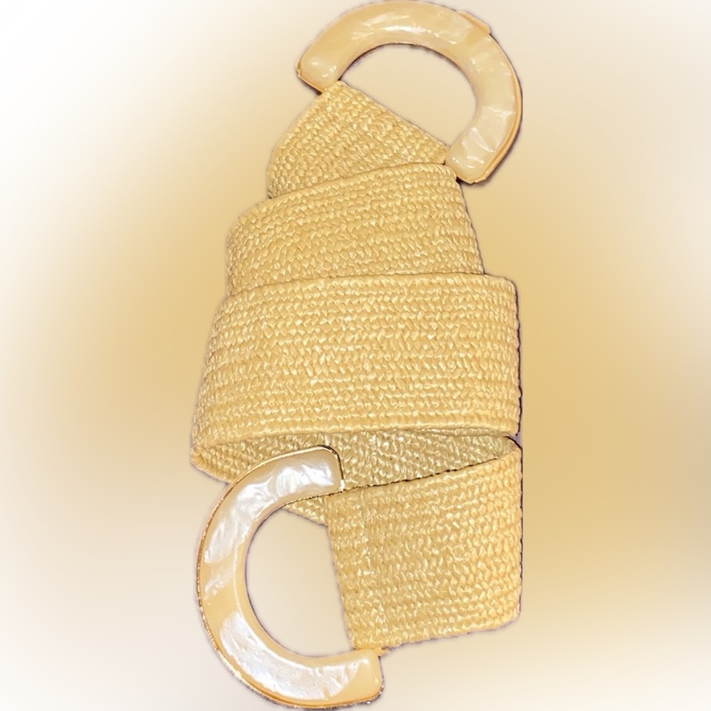Chic Tan Belt with Cream like marbling Accents
